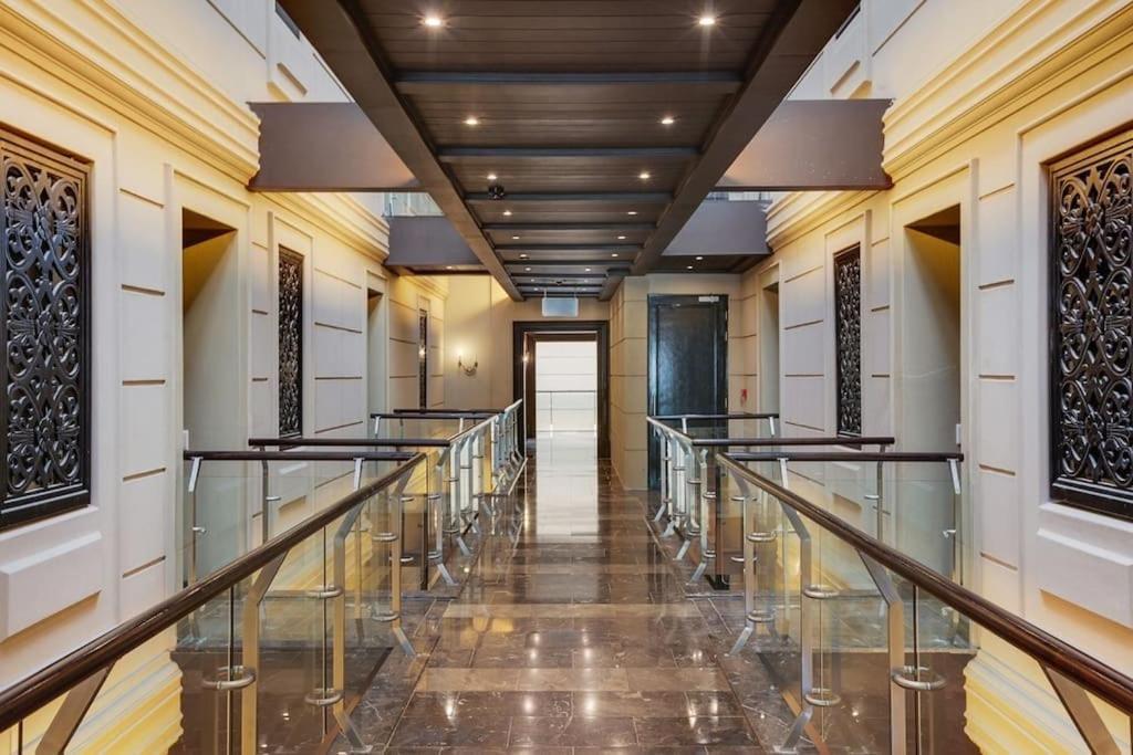 Cape Royale By Mcstay Cape Town Exterior photo